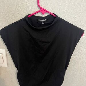 Abercrombie & Fitch Black Short Sleeve Tee